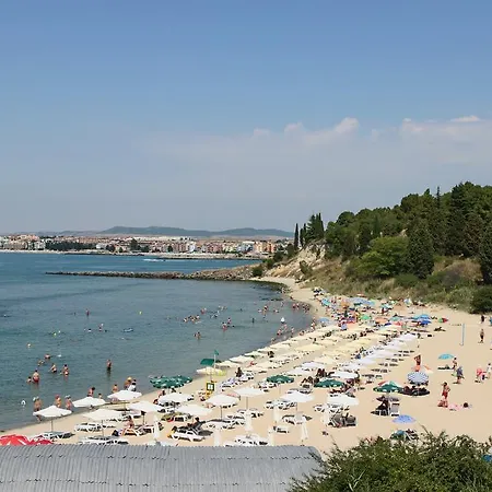 Πανσιόν Flowers 4*