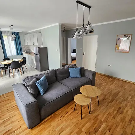 Flowers 招待所 4*