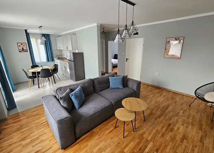 Flowers Gæstehus 4*